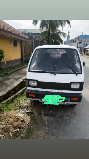 Suzuki APV Minibus 2005 White