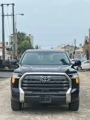 Toyota Tundra Limited CrewMax 4WD SB w/5.5' Bed 2025 Blue