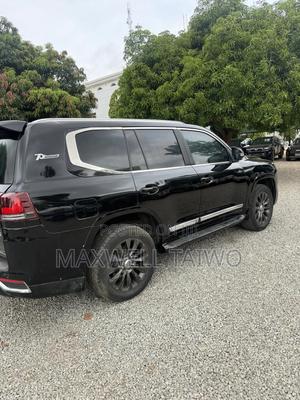 Toyota Land Cruiser 4.6 V8 VX-R 2014 Black