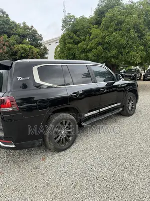 Toyota Land Cruiser 4.6 V8 VX-R 2014 Black