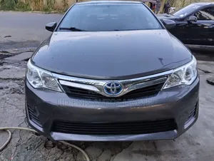 Toyota Camry LE 4dr Sedan (2.5L 4cyl 6A) 2013 Gray