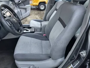 Toyota Camry LE 4dr Sedan (2.5L 4cyl 6A) 2013 Gray