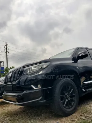 Toyota Land Cruiser Prado 2023 Black