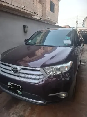 Toyota Highlander Limited 3.5l 4WD 2013 Purple