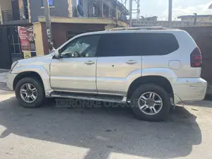 Toyota HiAce 2005 Silver