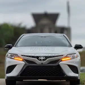 Toyota Camry XSE V6 (3.5L V6 8A) 2019 White