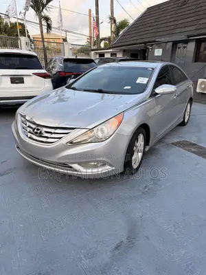 Hyundai Sonata Limited 2.0T Sedan (2.0L 4cyl 6A) 2012 Silver