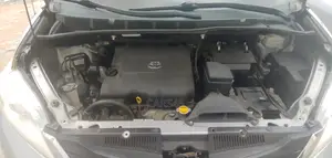 Toyota Sienna 2014 Silver