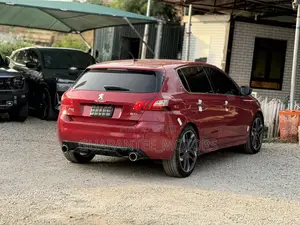 Peugeot 308 2015 Red