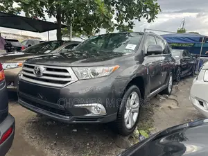 Toyota Highlander 2013 Gray