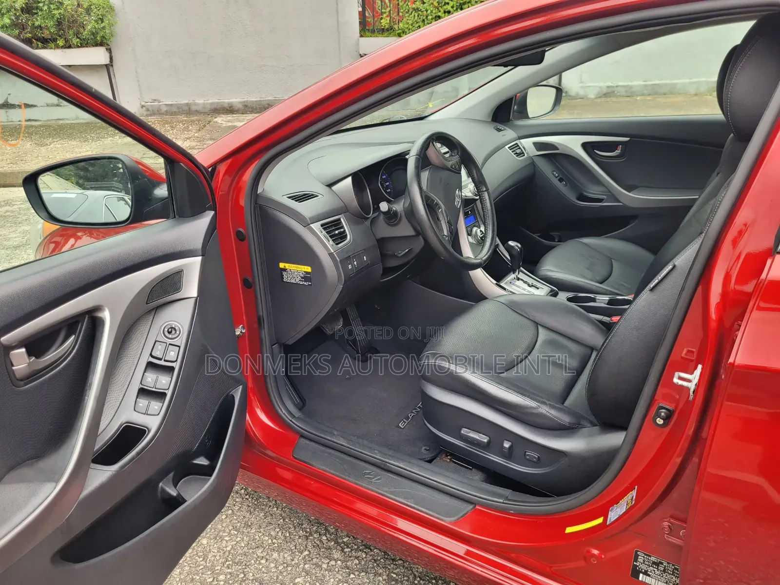 Hyundai Elantra 2012 Red