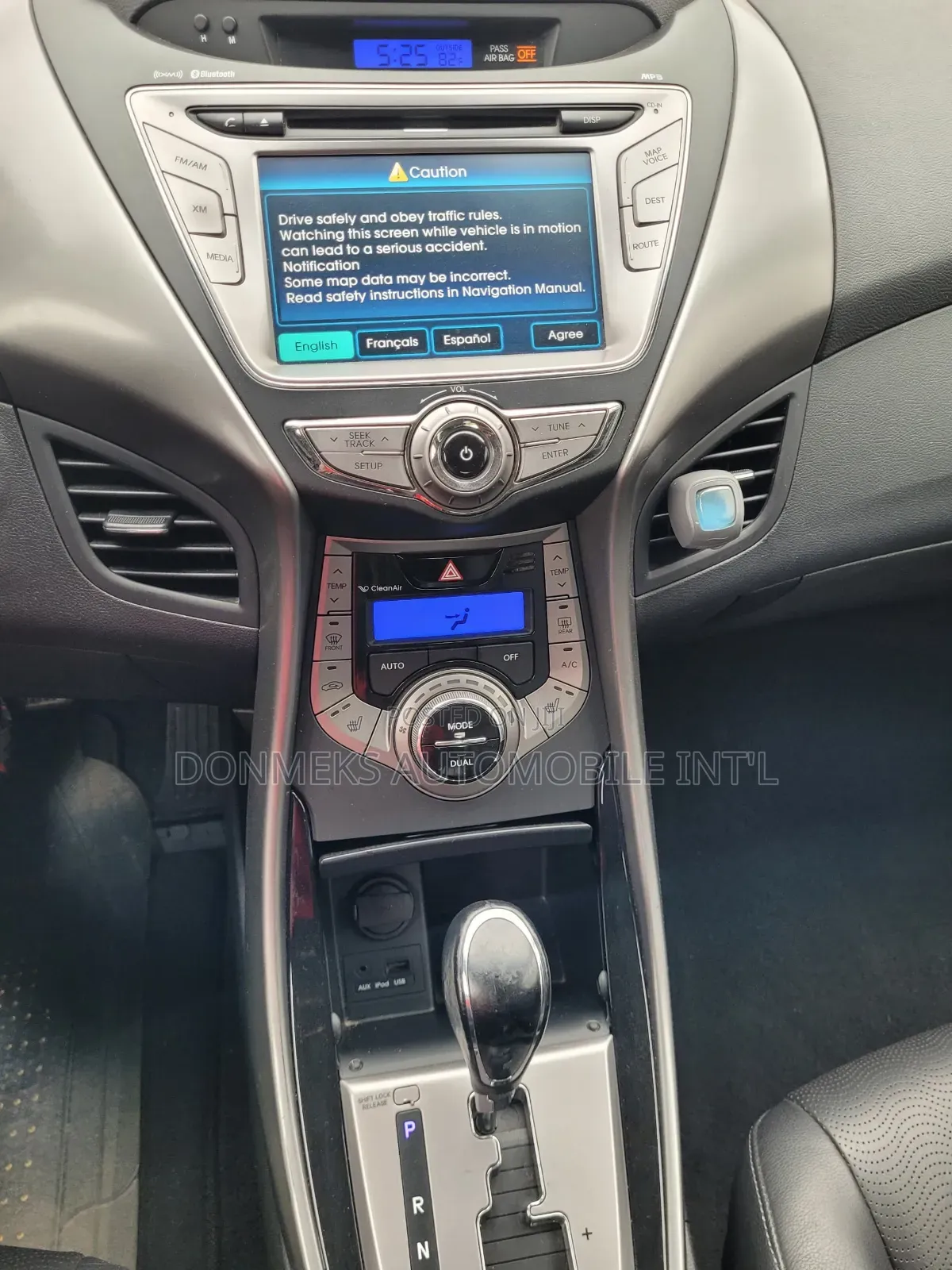 Hyundai Elantra 2012 Red