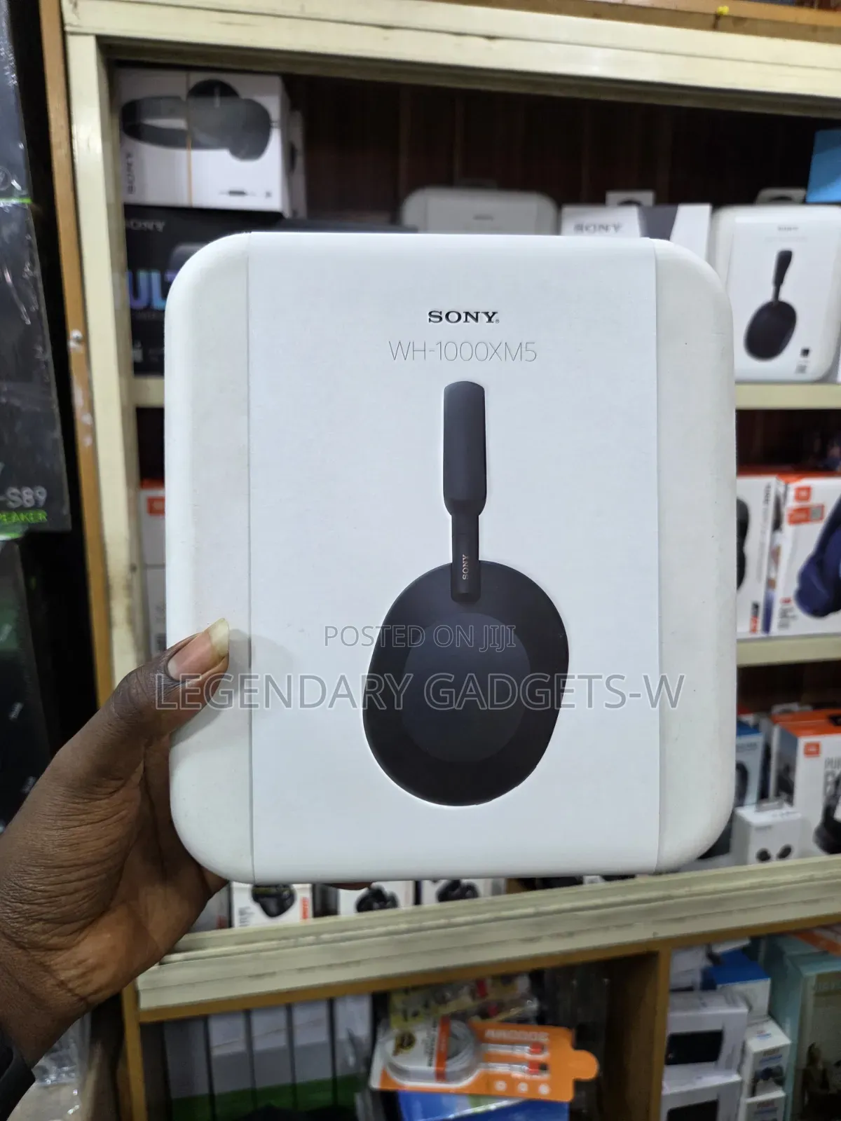 Brand New Sony Xm5