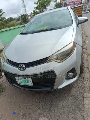 Toyota Corolla S 4dr Sedan (1.8L 4cyl CVT) 2014 Silver