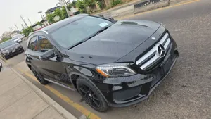 Mercedes-Benz GLA 250 2016 Black
