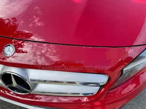 Mercedes-Benz GLA 250 2015 Red