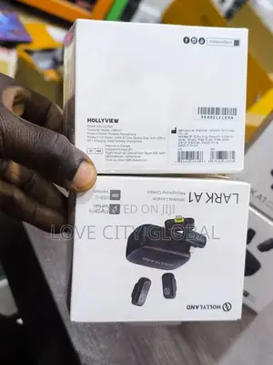 Lark A1 Wireless Hollyland Microphone -Iphone/Android/Pc 200m Anc Mic