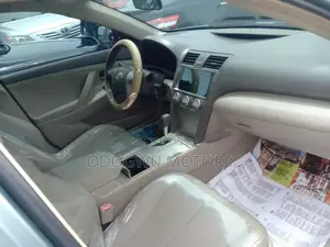 Toyota Camry LE 4dr Sedan (2.5L 4cyl 6A) 2011 Green
