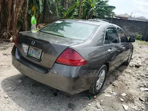 Honda Accord 2.0 Comfort Automatic 2006 Gray
