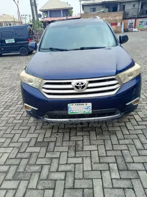 Toyota Highlander Limited 4dr SUV AWD (3.5L 6cyl 6A) 2014 Blue