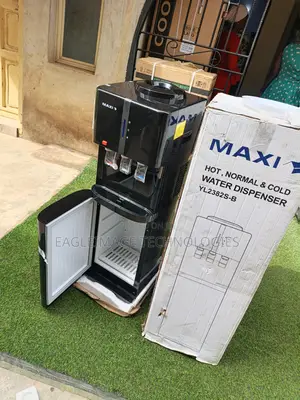 Energy Efficient Maxi Water Dispenser Yl2382s-B - Brand New