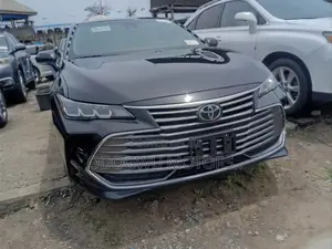 Toyota Avalon XLE 2021 Black
