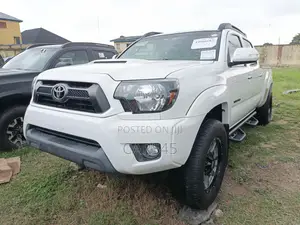 Toyota Tacoma 2014 White