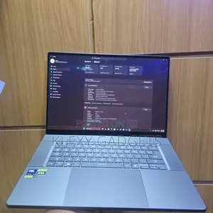 Laptop Asus ROG Zephyrus G16 16GB Intel Core Ultra 9 SSD 1T