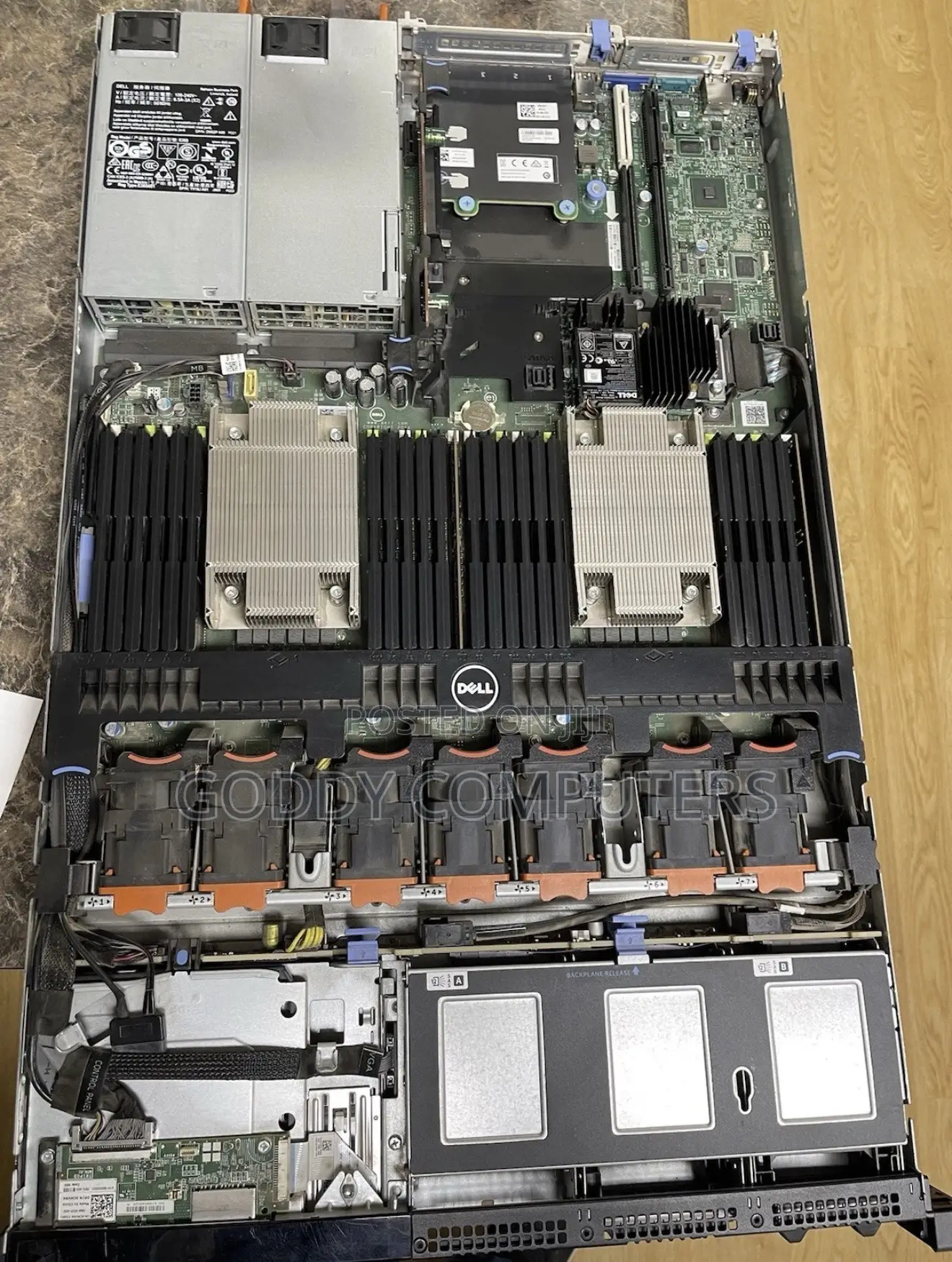 Server Dell PowerEdge R630 32GB Intel Xeon HDD 2T