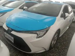 Toyota Corolla 2022 White