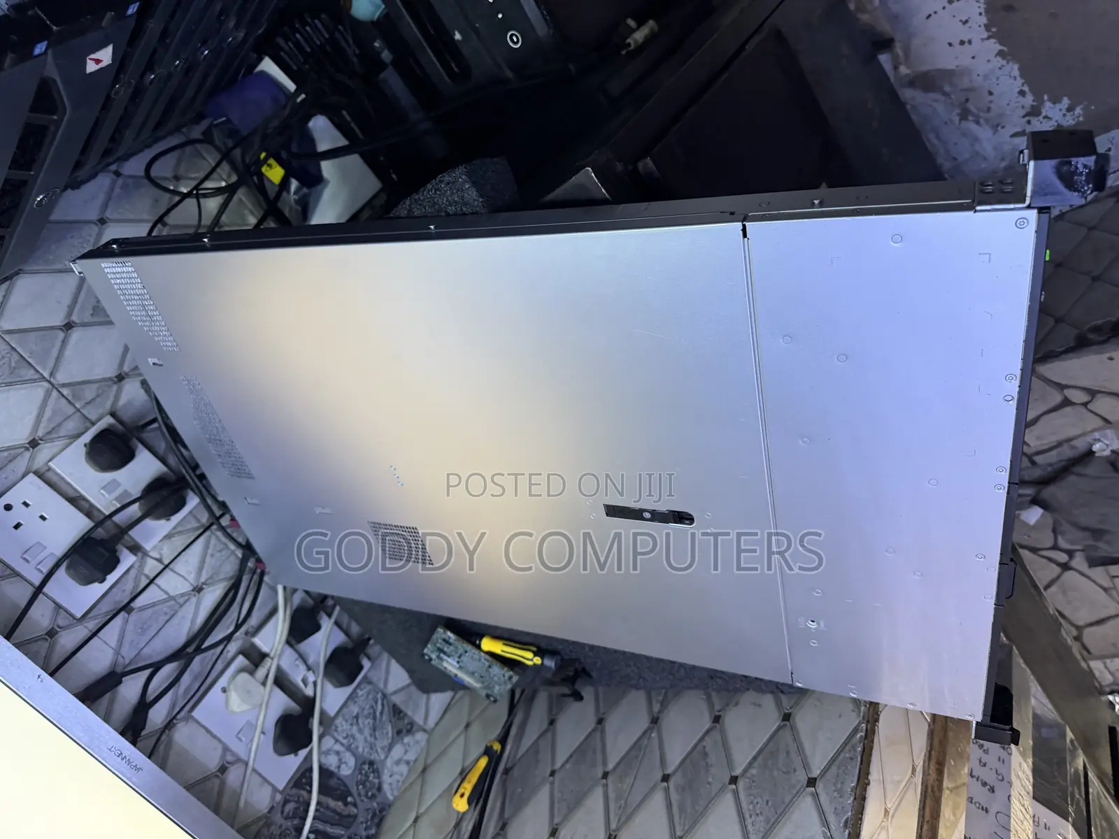 Server HP ProLiant DL360 Gen10 32GB Intel Xeon HDD 2T