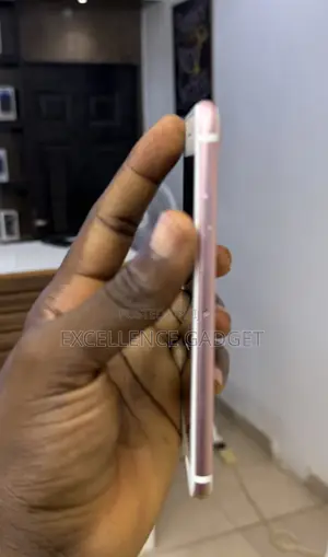 Apple iPhone 7 32 GB Rose Gold