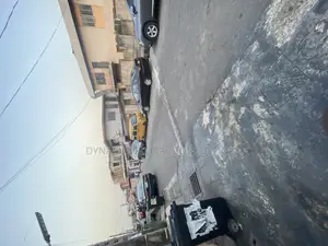 3bdrm Block of Flats in Shangisha Avenue for sale