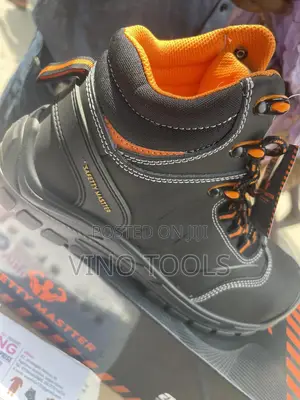 Hard Heels Safety Boot