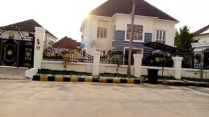 Furnished 4bdrm Duplex in Pyakasa for sale