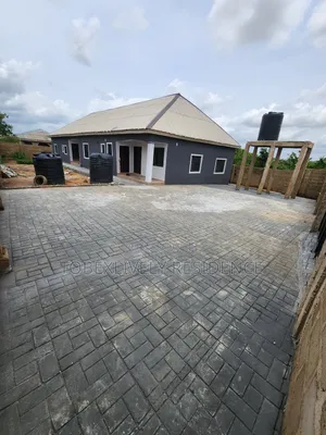 8bdrm House in Kotopo, Abeokuta South for sale