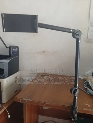 Table Grip Phone Holder for iPad