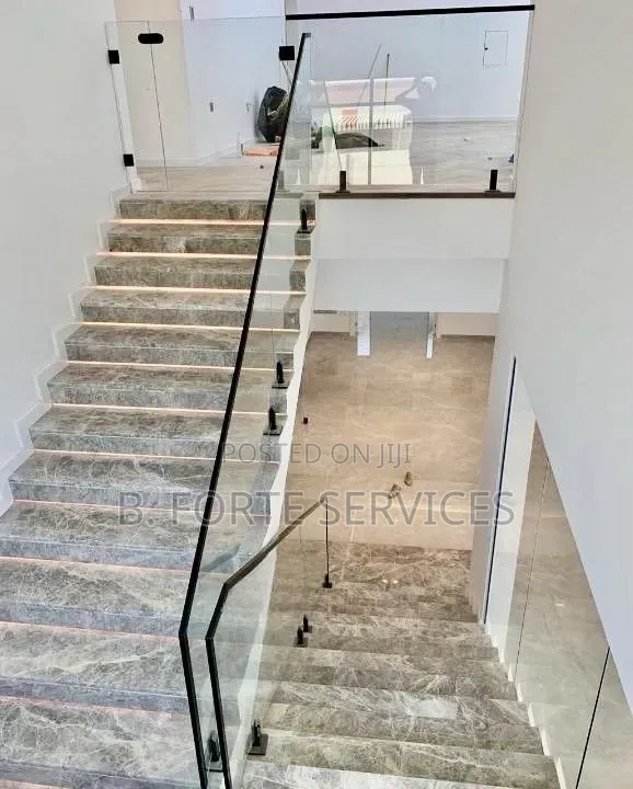 Glass Staircase Rail
