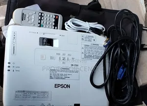 Portable Epson Eb-1750 Vga Projector With Bag