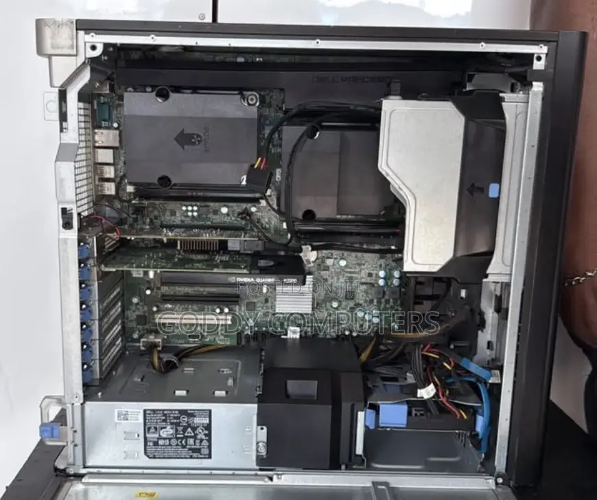 Desktop Computer Dell Precision 7810 32GB Intel Xeon HDD 1T