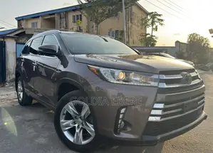 Toyota Highlander 2018 Gray