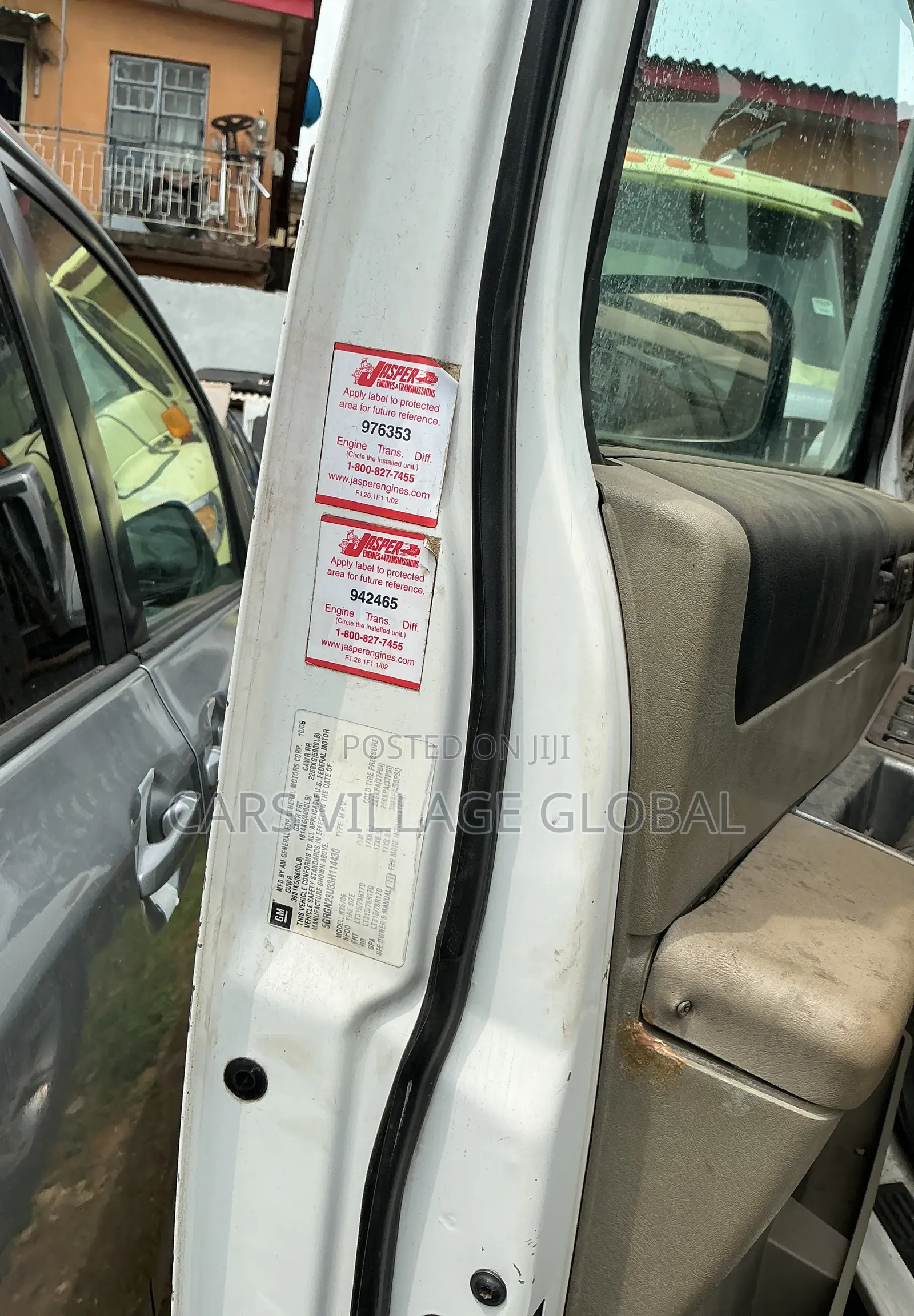Hummer H3 2006 White
