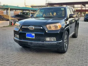 Toyota 4-Runner SR5 2WD 2011 Black