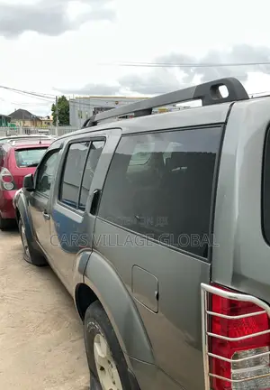Nissan Pathfinder 2008 Gray