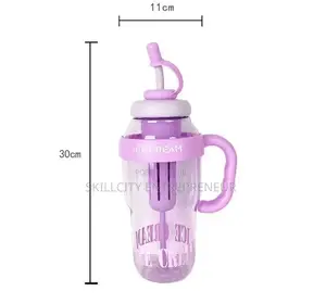 1300ml Insulated Plastic Water Bottle With Straw Handle