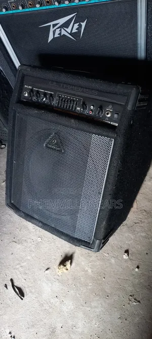 Uk Used 15inches Bheringa Bass Combo Speaker.