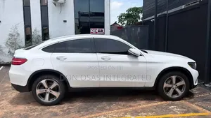 Mercedes-Benz GLC-Class 2017 White