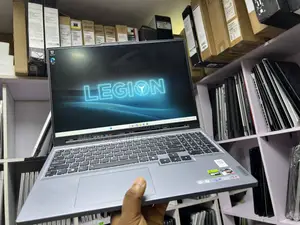 Laptop Lenovo Legion 5 16GB Intel Core Ultra 7 SSD 1T