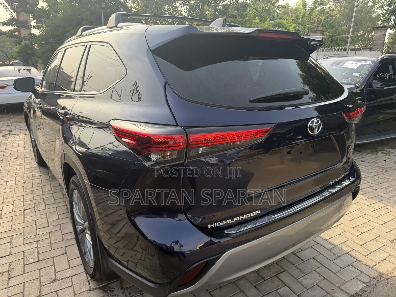 Toyota Highlander 2022 Blue