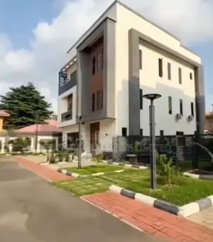 Furnished 5bdrm Duplex in Utako for rent